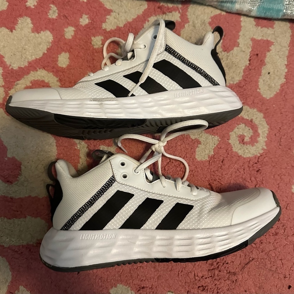Adidas Sneakers/Tennis Shoes